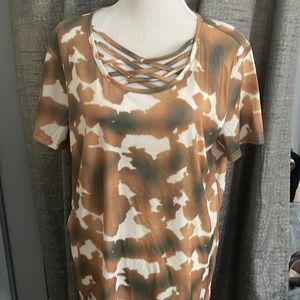 L&B top worn 1 x beautiful soft, clingy style:) great fabric